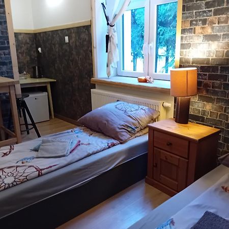 Stara Szkolas7 Noclegi,Mzajezierze 8 14-330 Mazury 마우디티 외부 사진