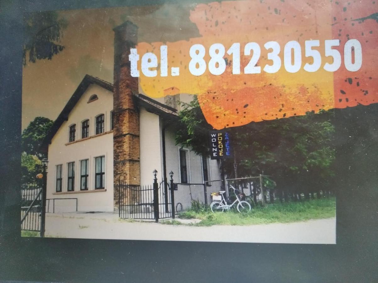 Stara Szkolas7 Noclegi,Mzajezierze 8 14-330 Mazury 마우디티 외부 사진